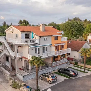 Dino Apartment